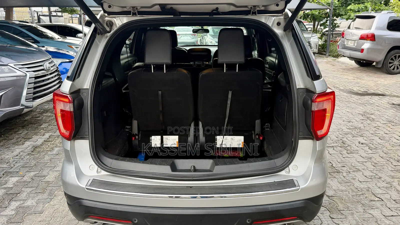 Ford Explorer XLT AWD 2018 Silver
