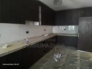 4bdrm Townhouse / Terrace in Apo Opposite, Zone B for rent