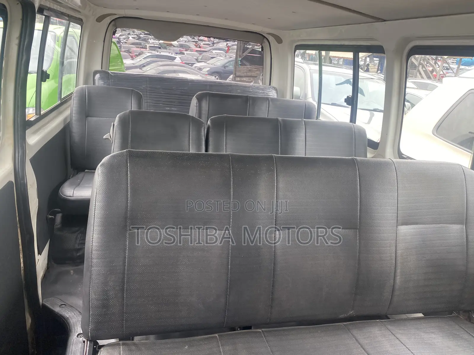 Toyota HiAce 2013 White