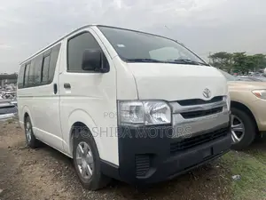 Toyota HiAce 2013 White