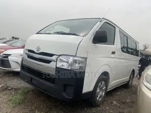 Toyota HiAce 2013 White