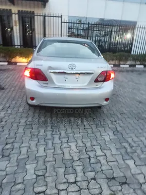 Toyota Corolla 2009 Silver