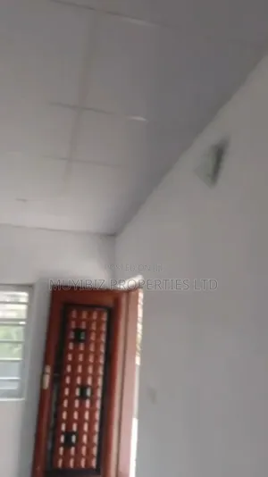 1bdrm Room & Parlour in Oketunu Mokola for rent