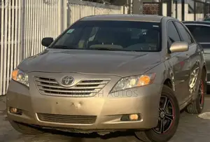 Toyota Camry 2008 Gold