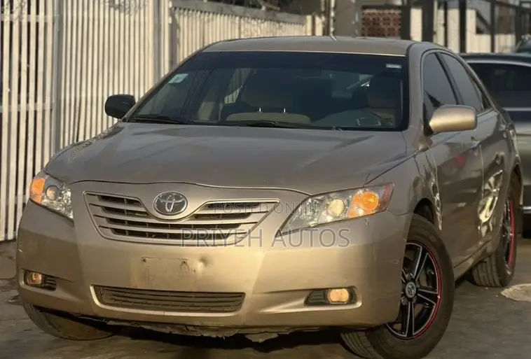Toyota Camry 2008 Gold