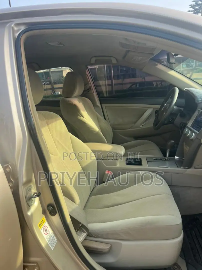 Toyota Camry 2008 Gold