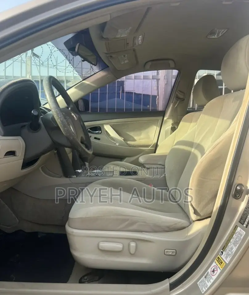Toyota Camry 2008 Gold