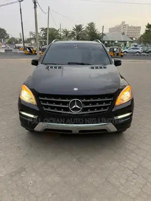 Mercedes-Benz M Class ML350 4MATIC 4dr SUV AWD (3.5L 6cyl 7A) 2015