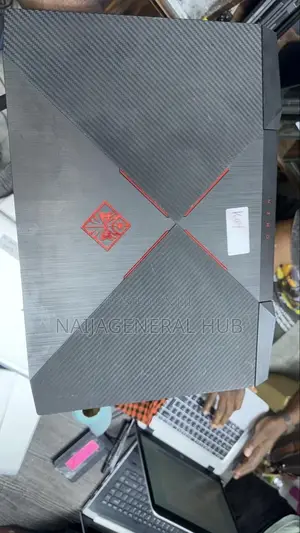 Laptop HP Omen 15 8GB Intel Core i5 SSD 1T