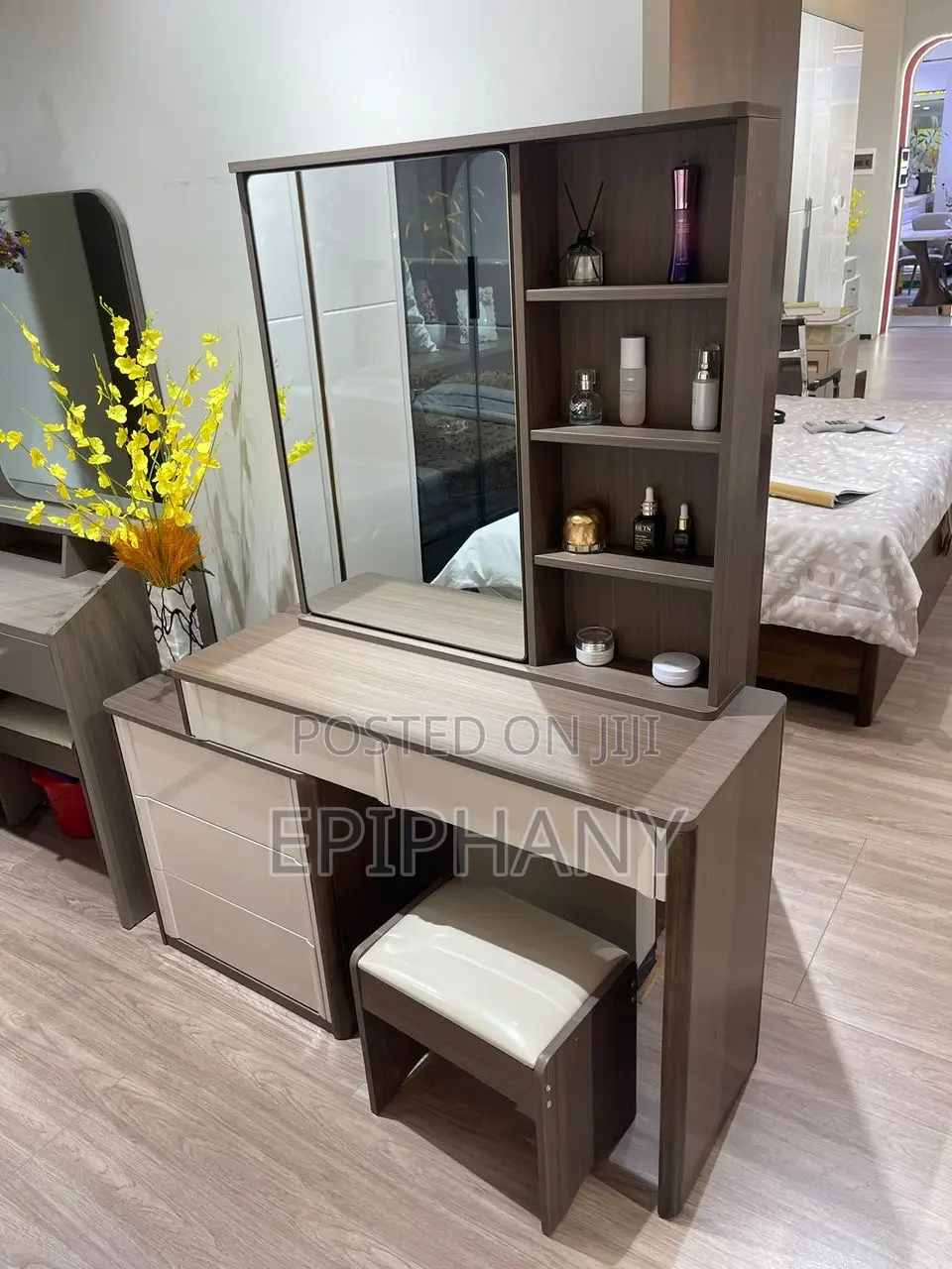 Bed Frames 6/7 With Dresser