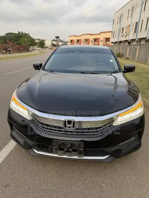 Honda Accord Touring V6 4dr Sedan FWD (3.5L 6cyl 6A) 2017 Black