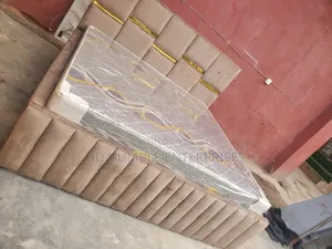 6by6 Padded Besframe With Orthopening Mattress