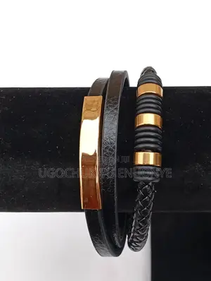 Men’S Black Leather Bracelet With Gold-Plated Bar Accents