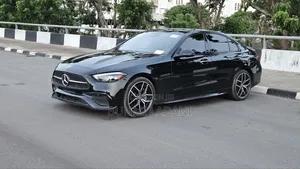 Mercedes-Benz C300 2022 Black