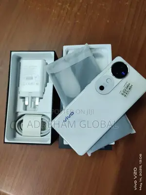 New Vivo V40 5G 256 GB White