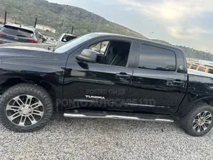 Toyota Tundra SR 4dr Double Cab 4WD LB (5.7L 8cyl 6A) 2014 Black