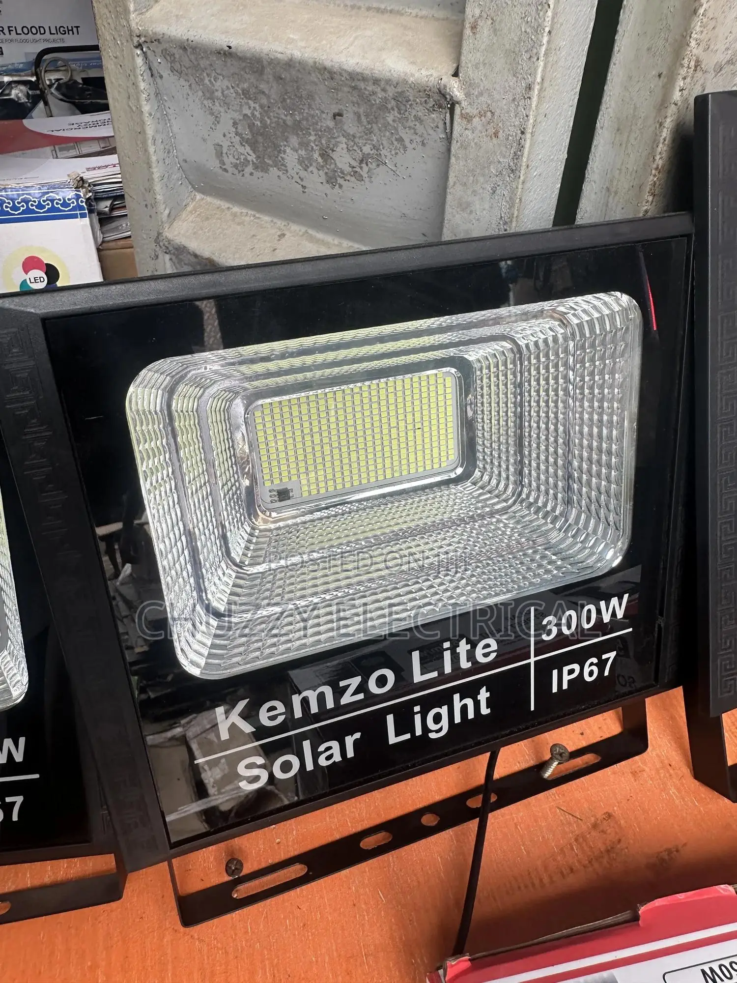 300w Solar Flood Light With Ip67 Rating And Remote Control
