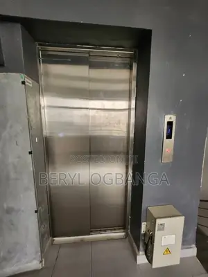 3bdrm Apartment in Ahmadu Bello Way for sale