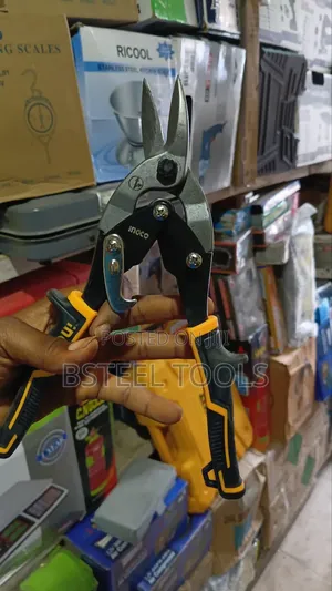 Ingco Straight Aviation Snip – Strong Sharp Metal Cutter
