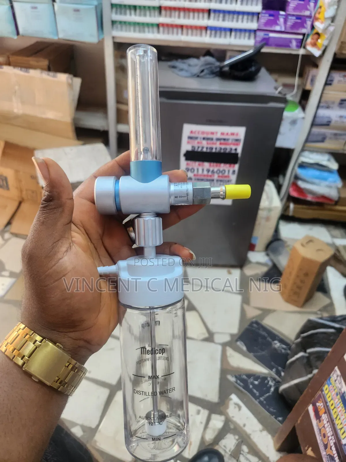 Oxygen Flowmeter With Humidifier