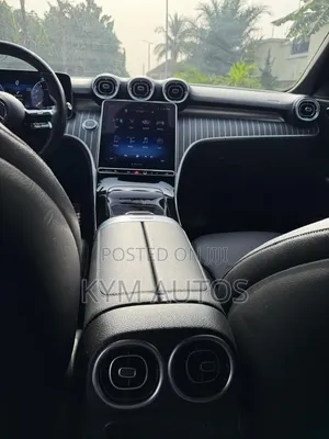 Mercedes-Benz C300 2022 Black
