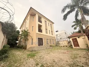 8bdrm Duplex in Wuse 2 for rent