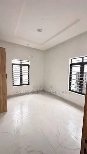 2bdrm Room & Parlour in Abraham Adesanya, Ajah for rent