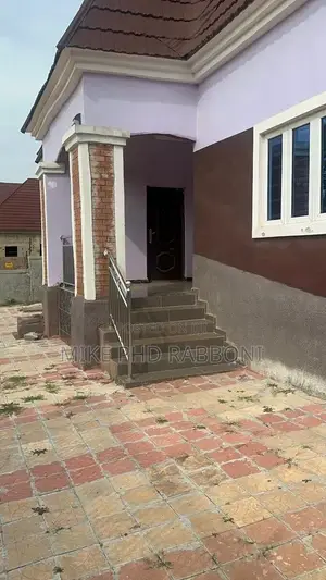 4bdrm Bungalow in Centenary, Enugu for rent