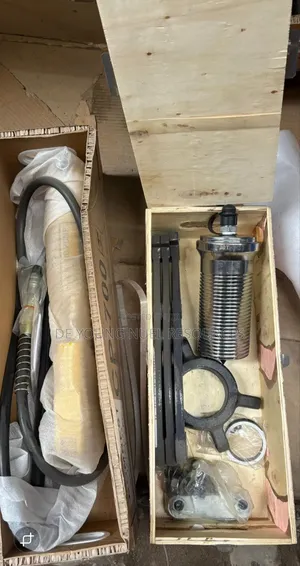 Original 30 Tons Hydraulic Puller Machine