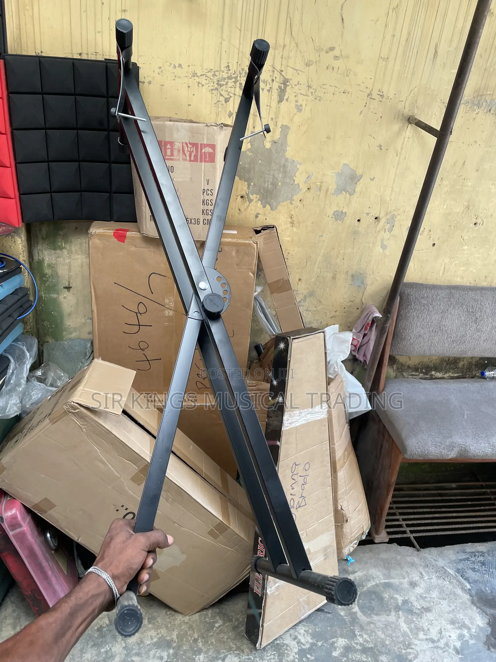 Double-Braced X-Style Foldable Keyboard Stand