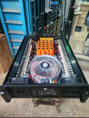 Vt-8000 Heavy Duty Power Amplifier With Four Cooling Fan