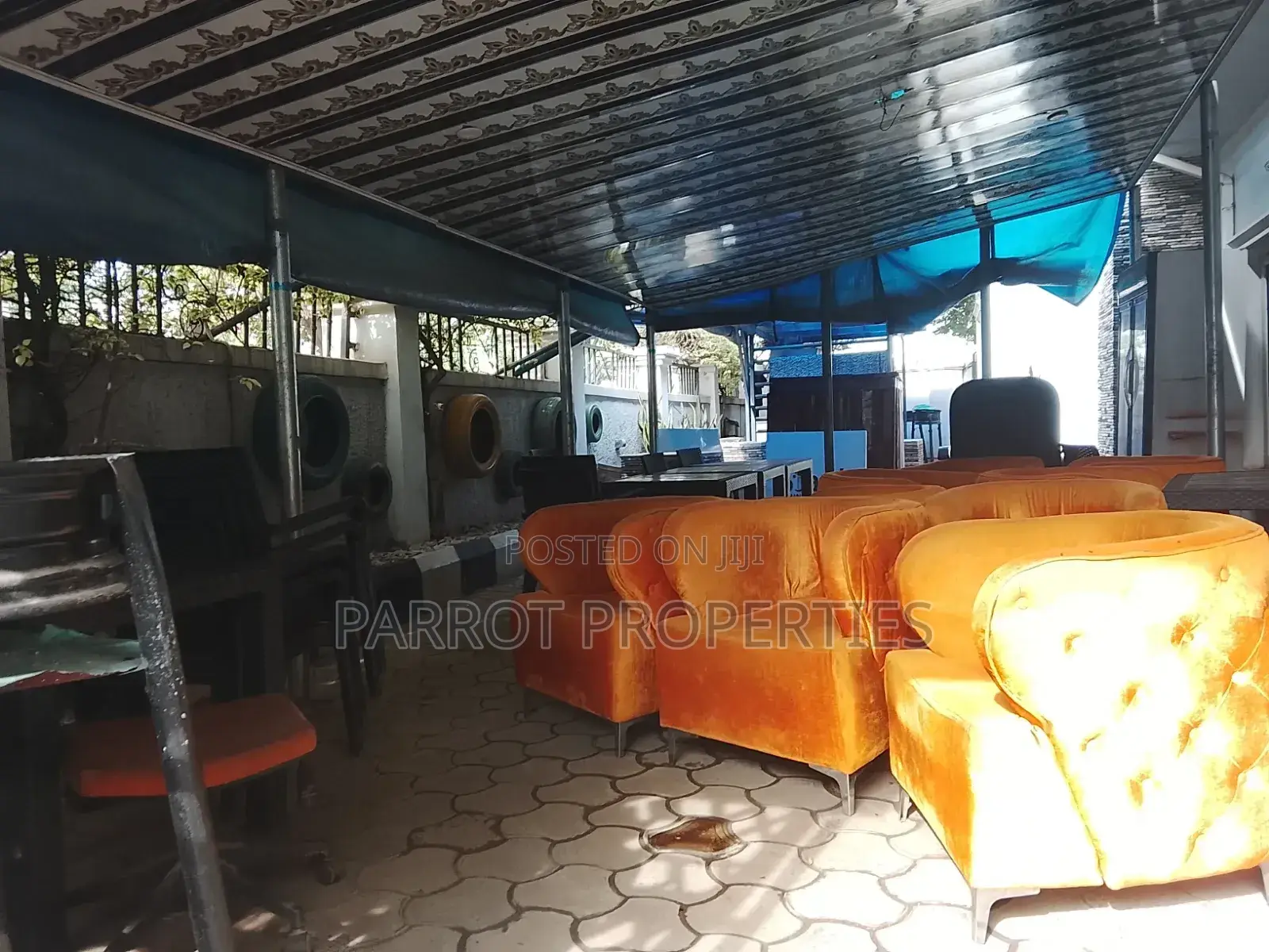 Garden Bar