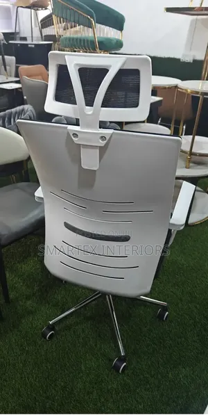 Classic Mesh Swivel Office Chair