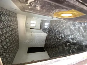 2bdrm Apartment in Uhunmwonde for rent