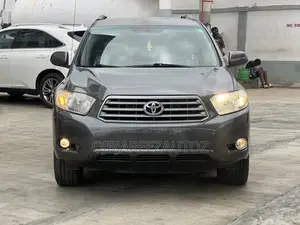 Toyota Highlander 4x4 2008 Gray