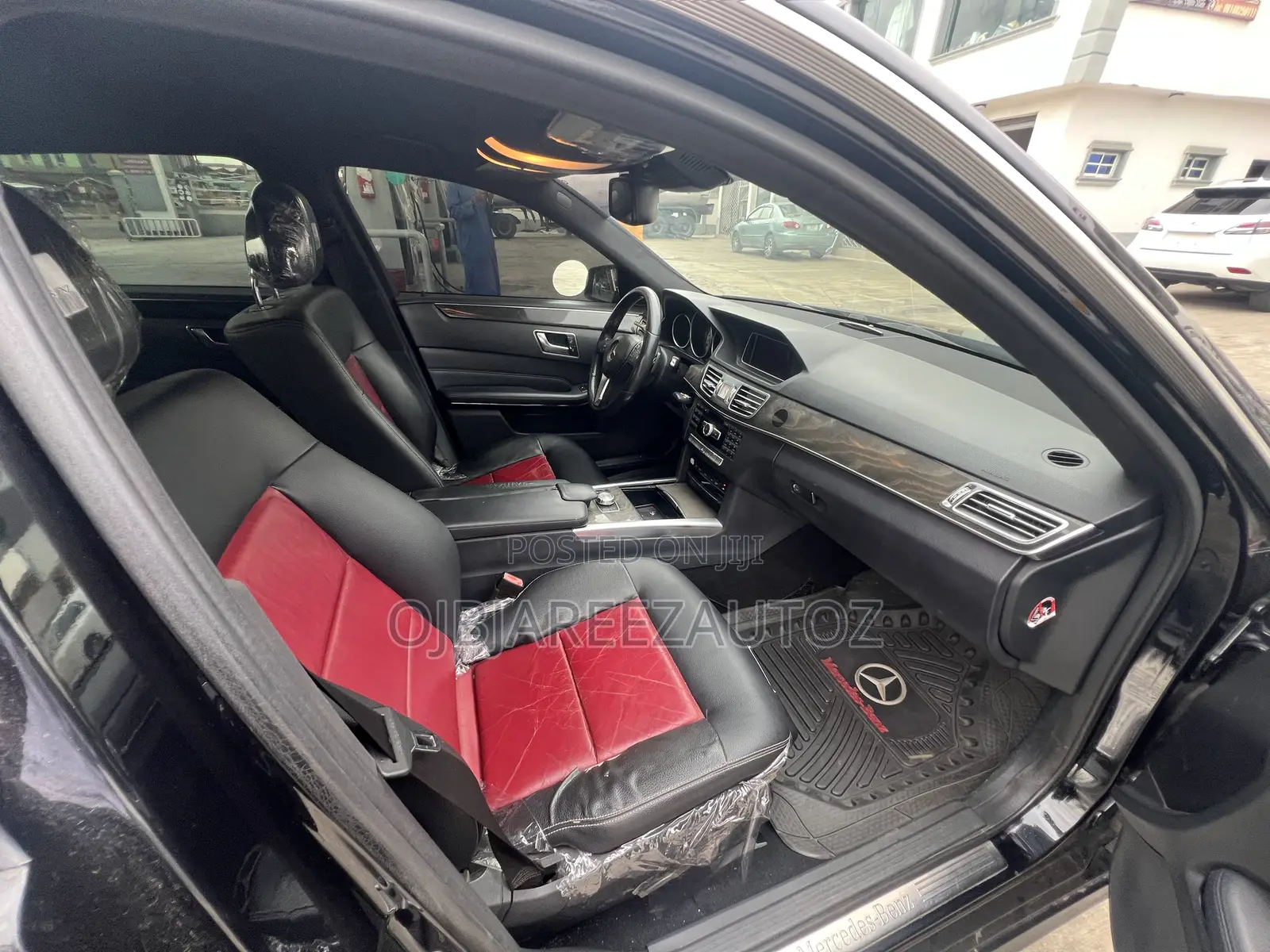 Mercedes-Benz E200 2015 Black