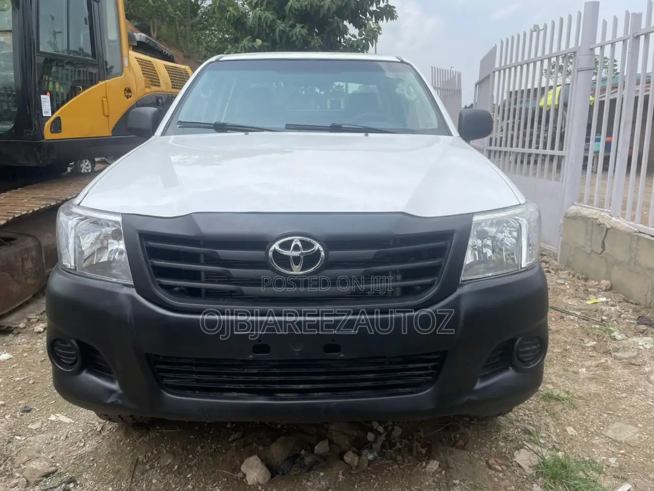 Toyota Hilux 2014 White