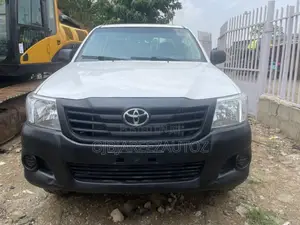 Toyota Hilux 2014 White