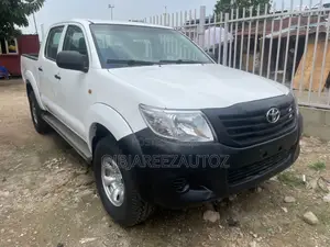 Toyota Hilux 2014 White
