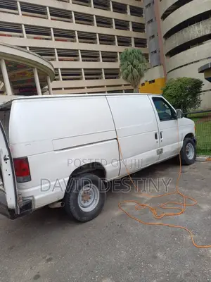 Ford E250 2002 White