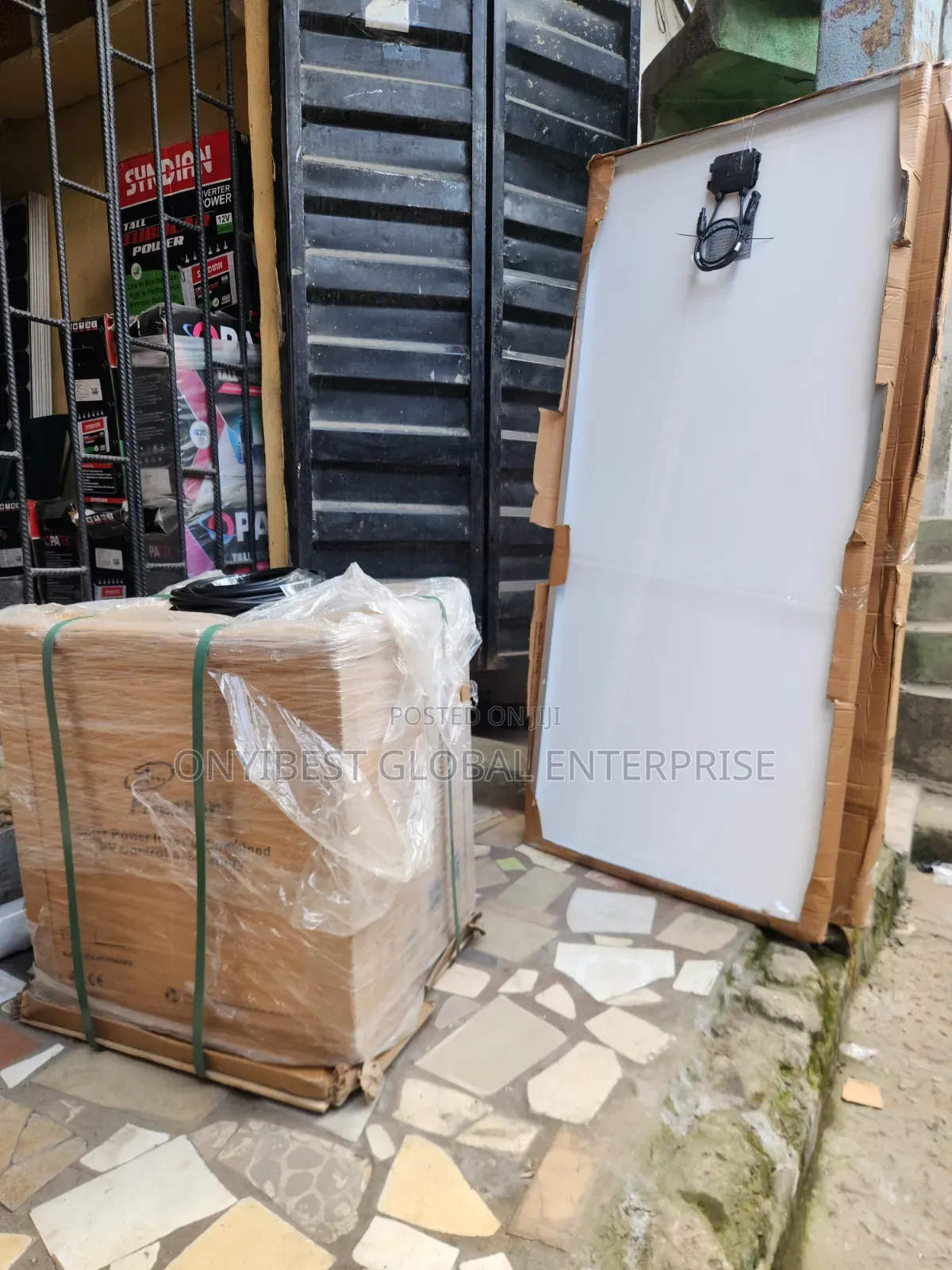 Five_star 2000watts Solar Generator Comes With 3pcs of 300watts Panel