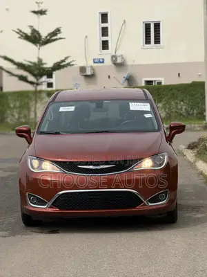 Chrysler Pacifica 3.6 Petrol FWD 2018