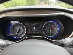 Chrysler Pacifica 3.6 Petrol FWD 2018 Brown