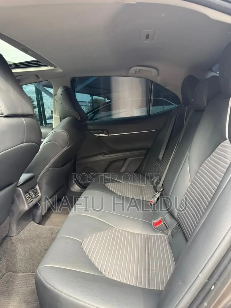 Toyota Camry 2019 Gray