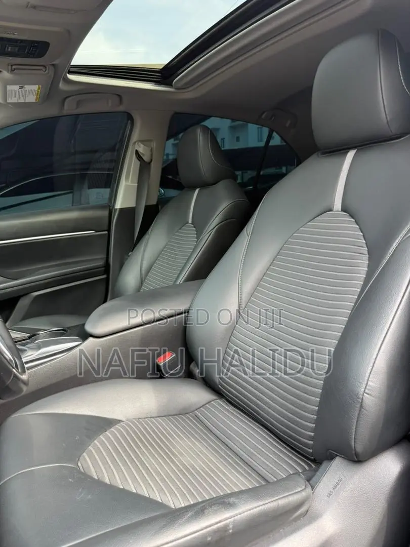 Toyota Camry 2019 Gray