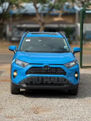 Toyota RAV4 2021 Blue