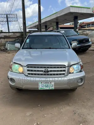 Toyota Highlander V6 2005 Silver