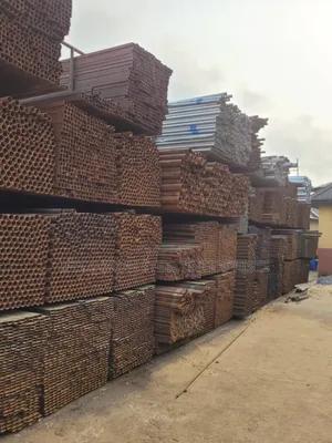 40*40*2mm Sq Pipe, All Kinds of Materials Ask for the Price