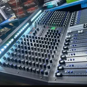 Yamaha VFX-24 7 Auxiliary 4 Group Professional Audio Mixer