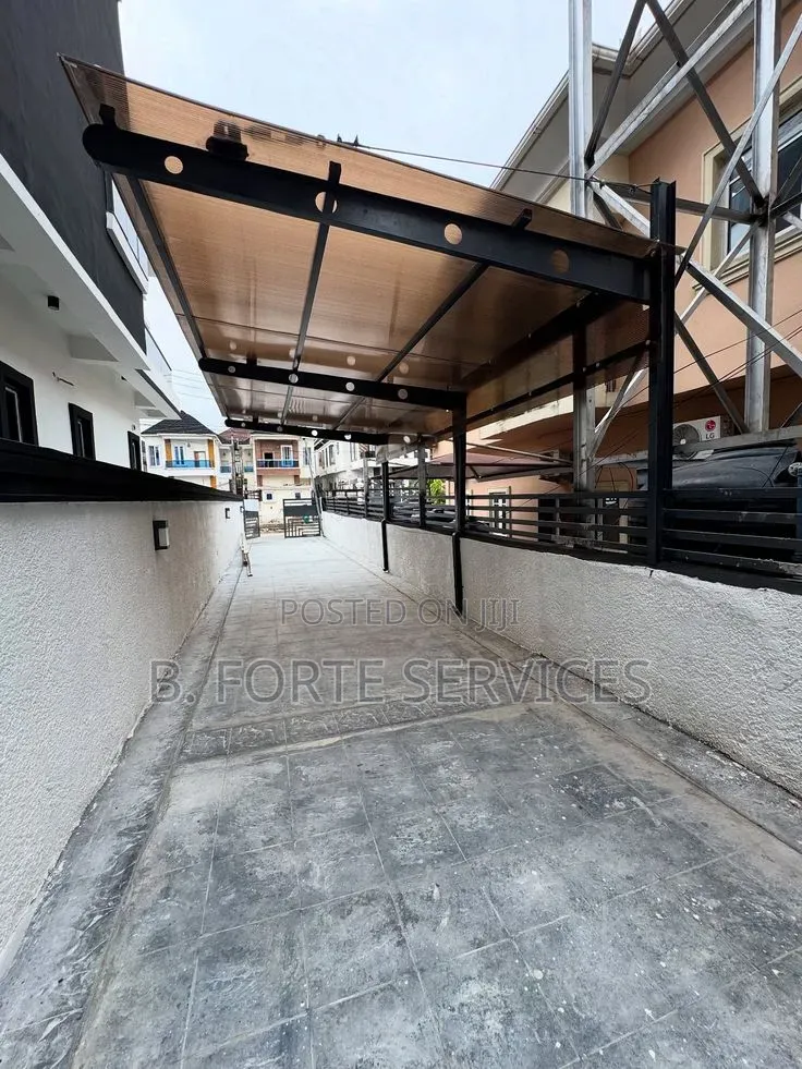 Space-saving Modern Carport